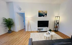 Schoenes Apartment - Netflix-Nespresso